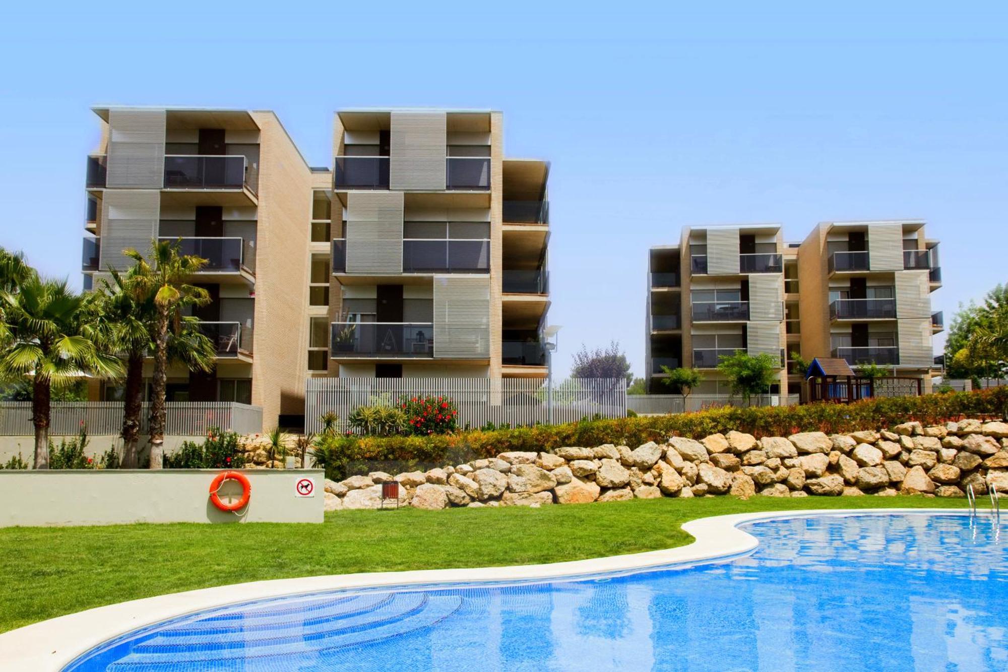 Rentalmar Paradise Families Only Con Parking Salou Exteriér fotografie