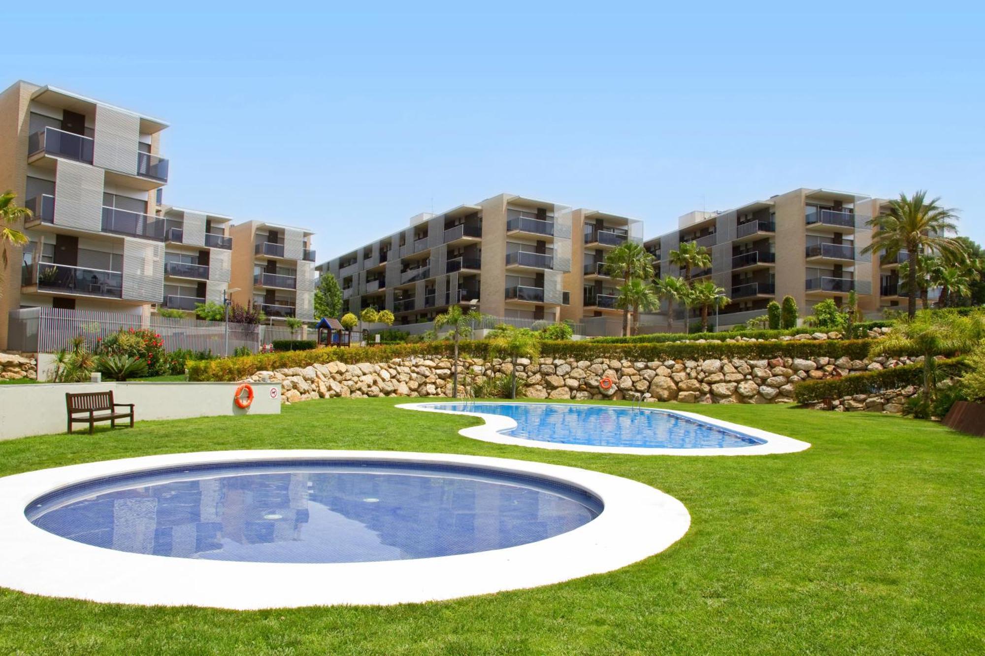 Rentalmar Paradise Families Only Con Parking Salou Exteriér fotografie